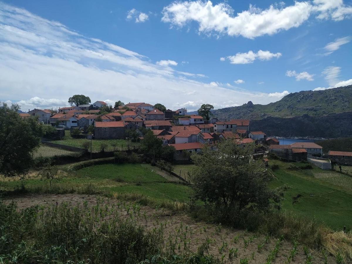 Pe Na Aldeia Villa Outeiro  Exterior photo